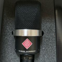Neumann TLM 102 Studio Set Boxed (with Pop Filter & Reflection Shield)