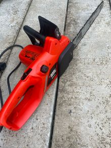 Electric chainsaw