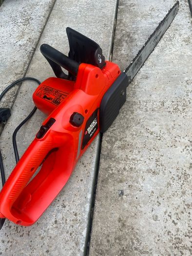 Electric chainsaw