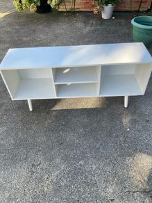 tv bench