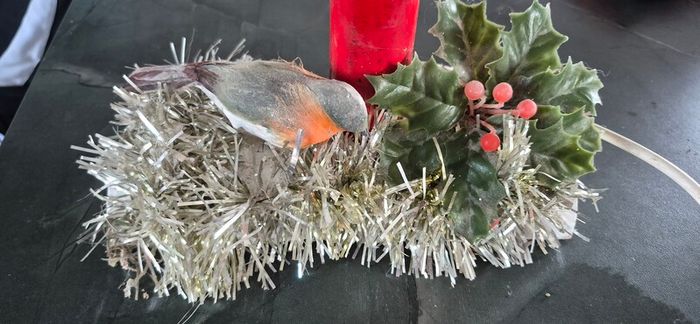 Vintage Christmas Welcome Candle Light Working  Robin & Holly Log Base