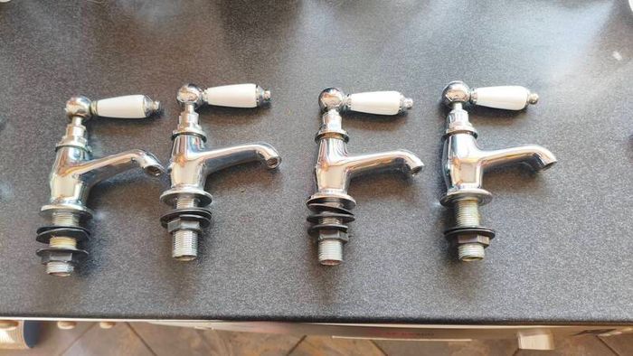 GoodHome Brean Traditional Basin Pillar Tap