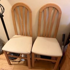 2 dining chairs