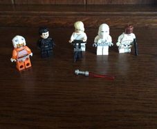 Star Wars Lego Minifigures bundle can post