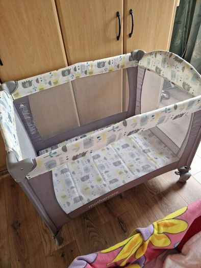 Travel Cot & Mattress