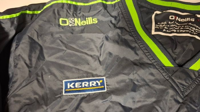 Kerry LGFA GAA O'Neills Gaelic Football Pullover Jersey (Youths 13 Years) FREE POST