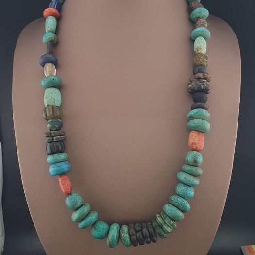 Vintage Turqouise Color Old Resin & Glass Beads Necklace