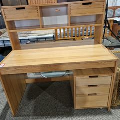 Computer desk