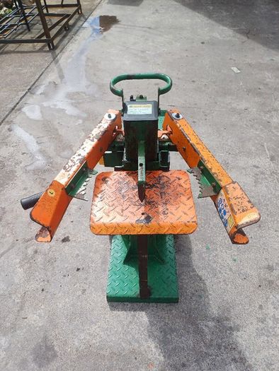 9 Ton Electric Log Splitter