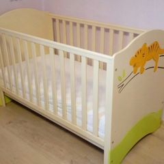 Baby/toddler cot 70x140