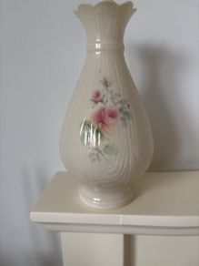 Irish Parian Donegal China Malin Vase 21cm