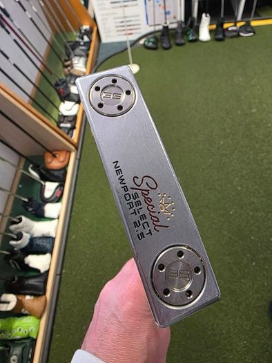 Scotty Cameron Special Select Newport 2.5 Putter 34"