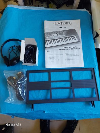 Bontempi System 5 Plus, 61 Professional key keyboard, Model No PM-746, with charger, headphones, songbooks,music sheet stand, new, never used