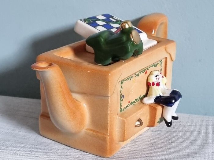 Cardew Design  Miniature Toy Box Teapot