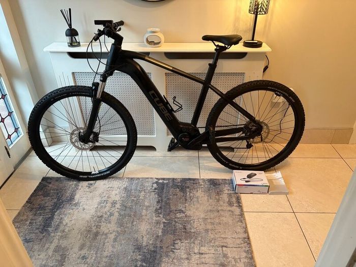 Cube Reaction Hybrid Performance 625 Electric Bike