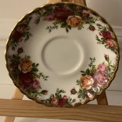 Royal Albert Saucers Old County Roses