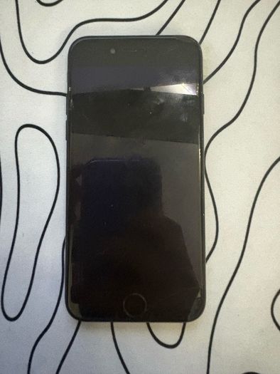 Apple iPhone 7 Phone - For Parts or Repair