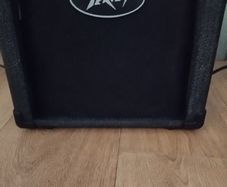 Peavey guitar amp