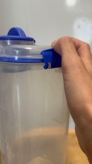 Plastic 2L Jug "Sistema"