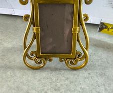 Picture Photo Frame Gold-tone Metal 7 x 4.5 cm.