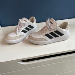 Adidas trainers UK 4.5