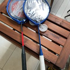 Badminton set