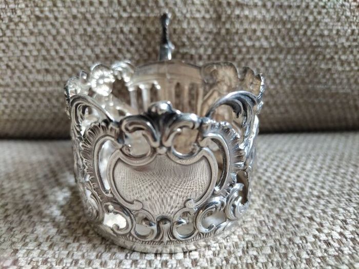 Unusual Antique Walker and Hall Chester Silver Glass/Cup Holder
