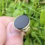 Vintage Heavy 9ct Yellow Gold Gents Black Stone Ring Image 4