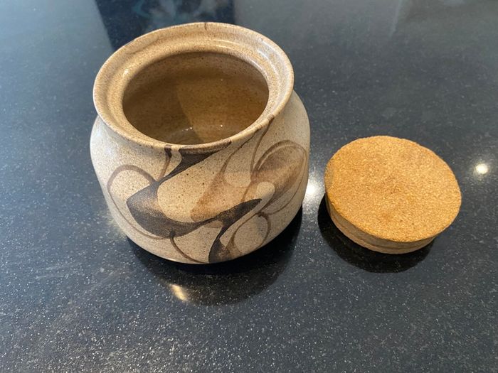 Ceramic vintage  pot with cork lid