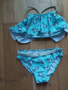 Girl's bikini