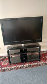 Television 47" HD Free Stand