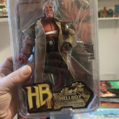 HELLBOY II 7'' Action Figure w/ Birdcage & Samaritan
