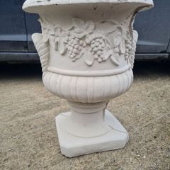 Concrete flower pots