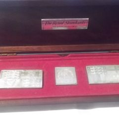 1977 solid silver ingot madallion  for queens silver jubilee