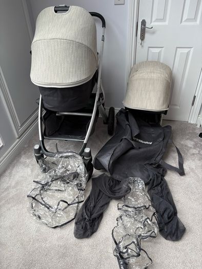 UPPAbaby Vista V2 Pushchair & Carrycot Bundle | Sierra plus mamas and papas footmuff