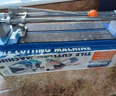 Tile cutter