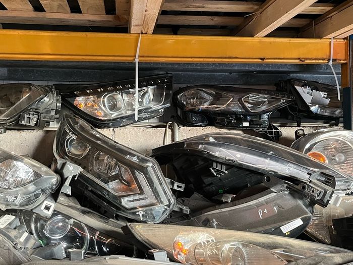 Headlight Audi BMW Mini Jaguar Mercedes VW Peugeot Honda Nissan Opel Vauxhall Hyundai