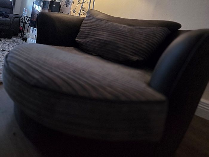 360 Degree Rotating Swivel Chair