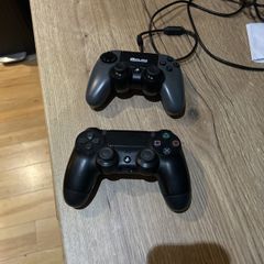 playstation 4 controllers