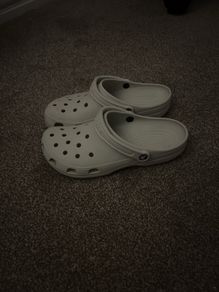 crocs