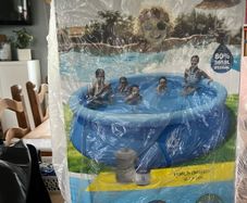 Avenli 3.0 metre ( 10ft) prompt pool set. Brand new in box