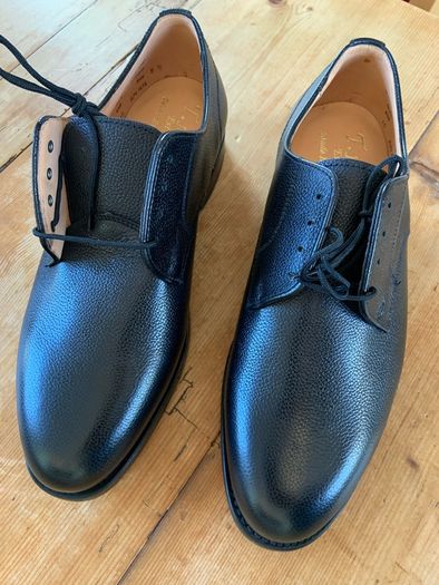 mens shoes new size 9.5 leather