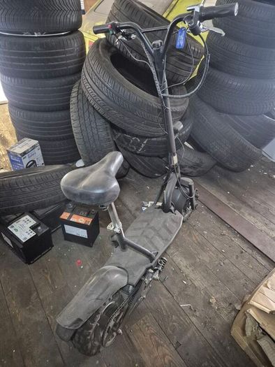 Electric scooter