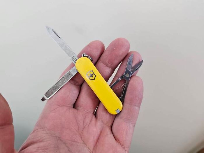 Vintage Victorinox Classic Sd 58mm Swiss Army Knife