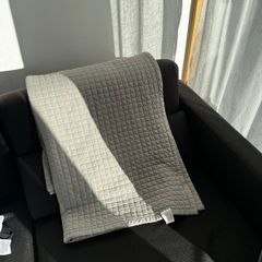 Bed throw