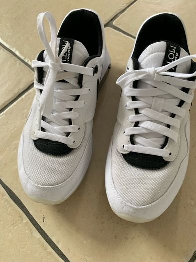 Nike Air Max Motif Trainers