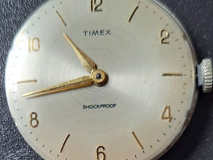 Lot of 7 non- working wristwatches