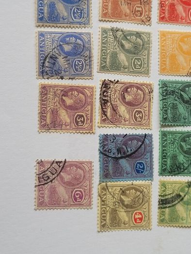 20 x George V Antigua stamps - very fine condition