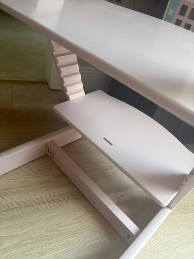 pink Tripp trappe stokke chair