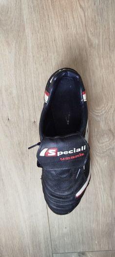 Umbro Speciali leather boots. Like new, worn a couple of times. Size 8